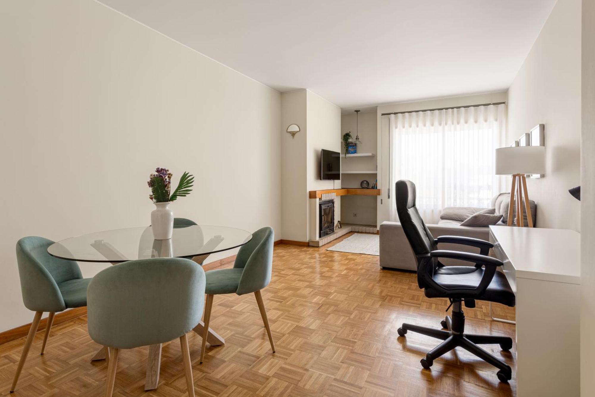 Joivy Stylish City Centre Flat With Parking Maía 외부 사진